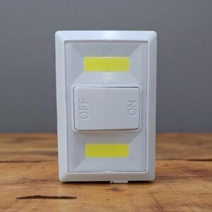 7854 Llave on/off LED a pilas