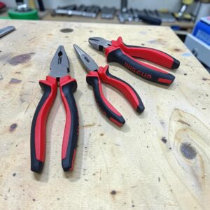 4515 Set de 3 Pinzas (8",6",6") WISEUP