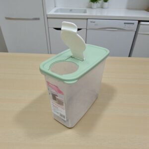 2206 Yerbera de plastico 19x10x15cm
