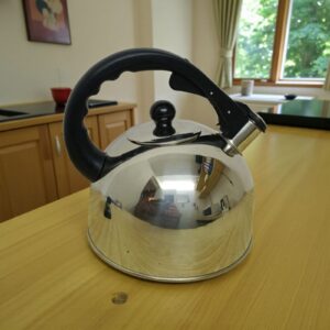 3859 Caldera gris Teakettle C/silbato 3lts