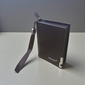 4216 Monedero IHEART c/correa 13X10cm