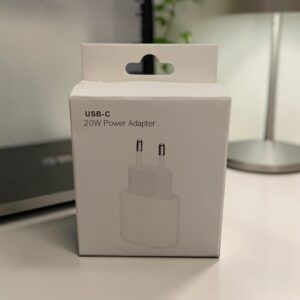 8106 Ficha cargador 20 Línea BoxWhite