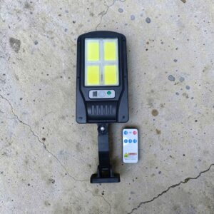 8136 Foco Solar Sensor x 6 Divisiones LED
