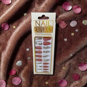 44987 Set 24 uñas 2 colores Profesional